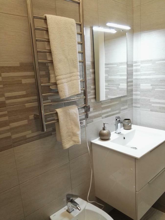 A Casa Di Chiara Apartment เนเปิลส์ ภายนอก รูปภาพ