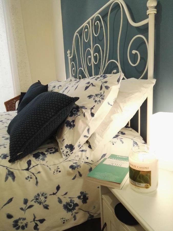 A Casa Di Chiara Apartment เนเปิลส์ ภายนอก รูปภาพ