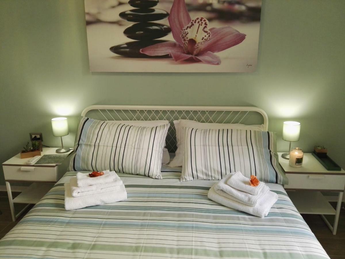 A Casa Di Chiara Apartment เนเปิลส์ ภายนอก รูปภาพ